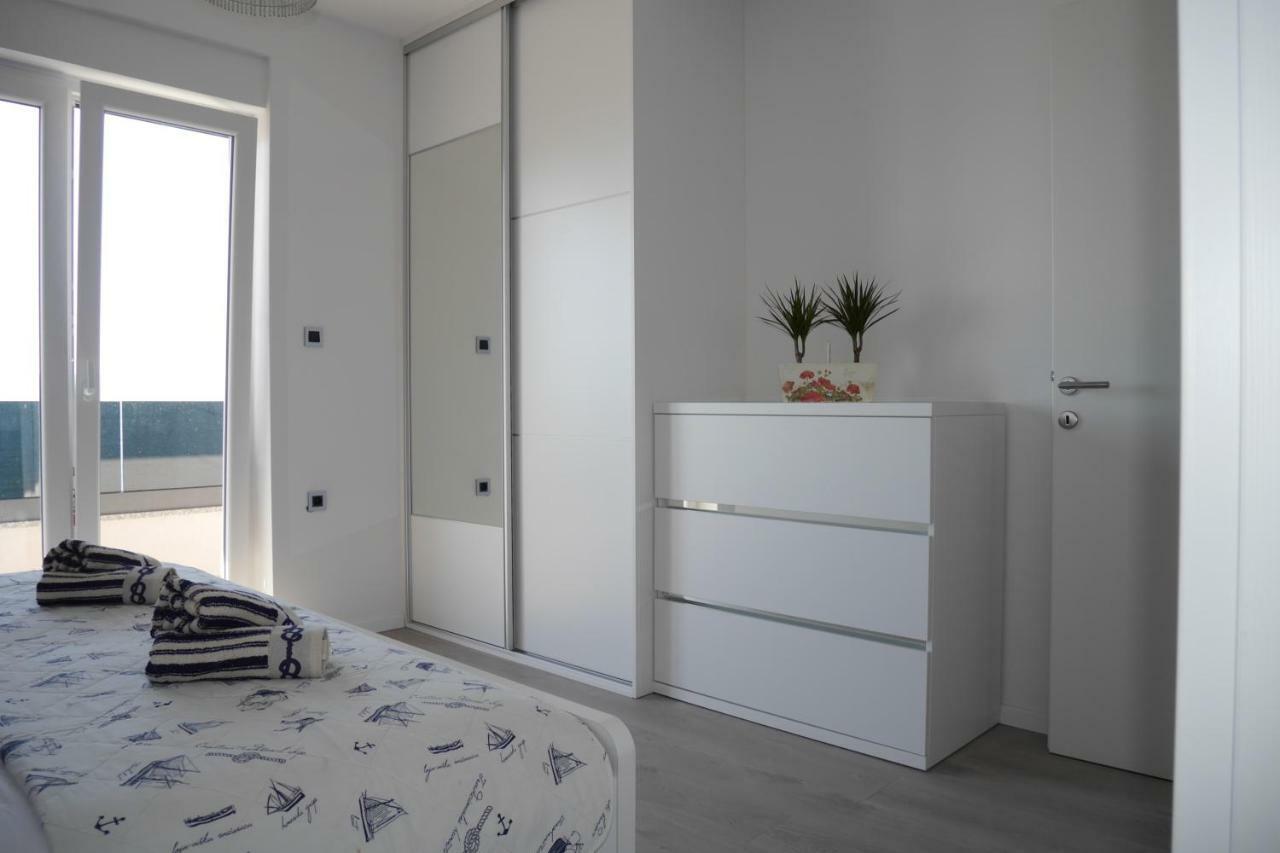 Luxury Apartments Beach Jesenice  Dış mekan fotoğraf
