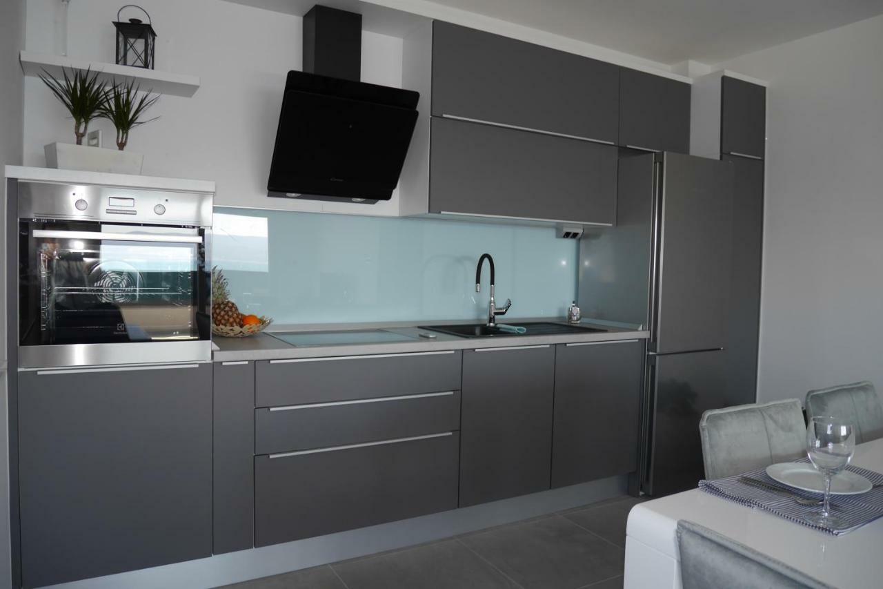 Luxury Apartments Beach Jesenice  Dış mekan fotoğraf