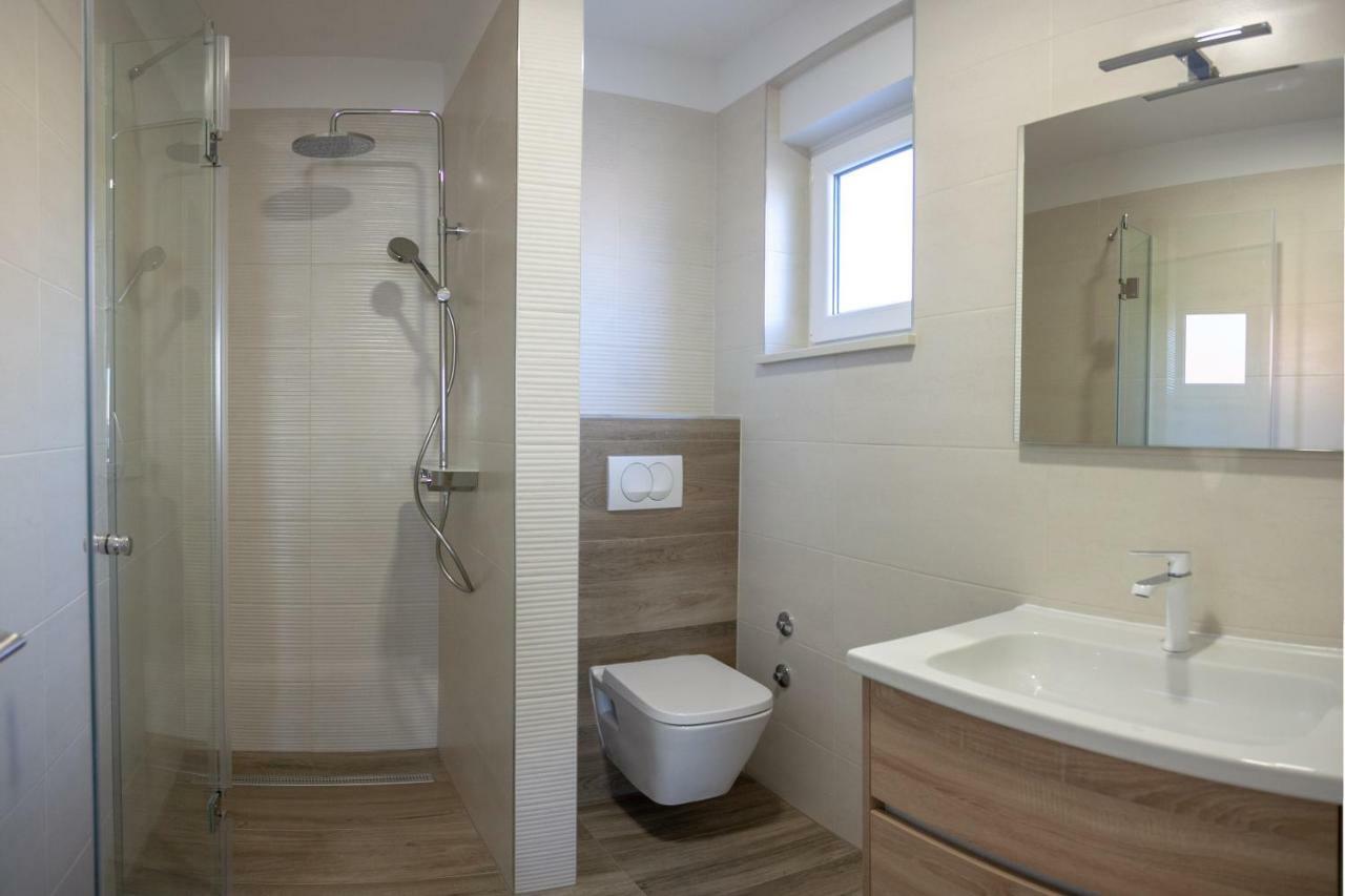 Luxury Apartments Beach Jesenice  Dış mekan fotoğraf